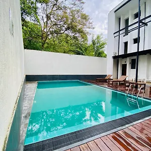 Hotel Kandyan View 