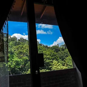Locanda Shrine, Kandy